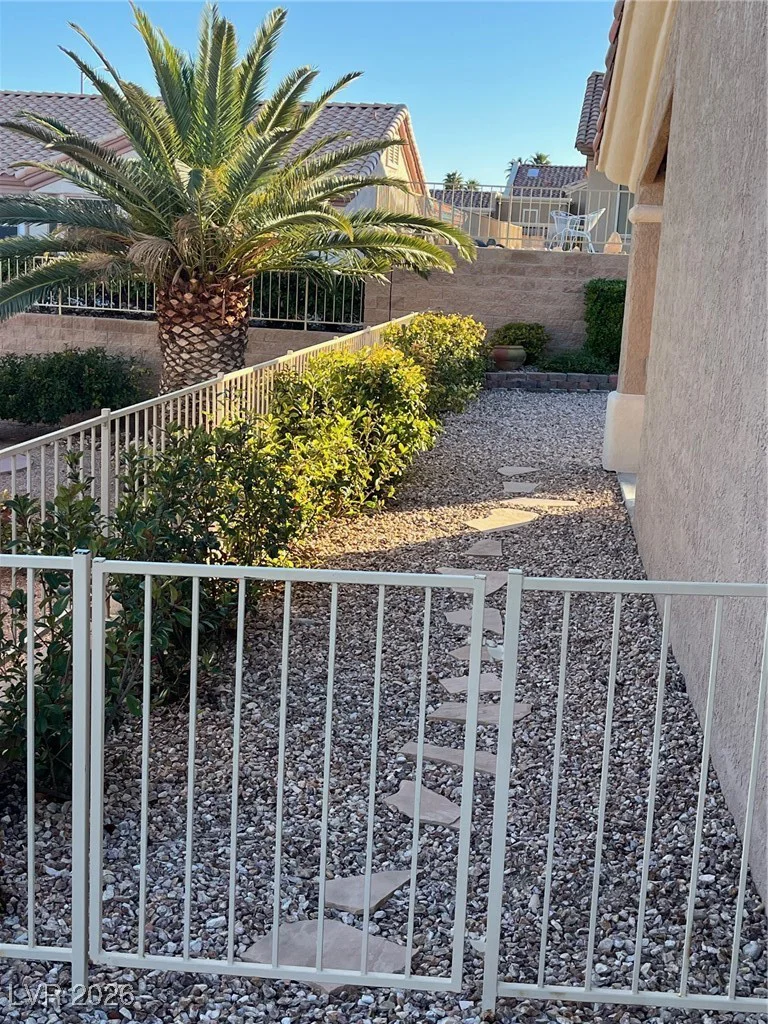 11021 Rackhurst, Las Vegas, NV 89134