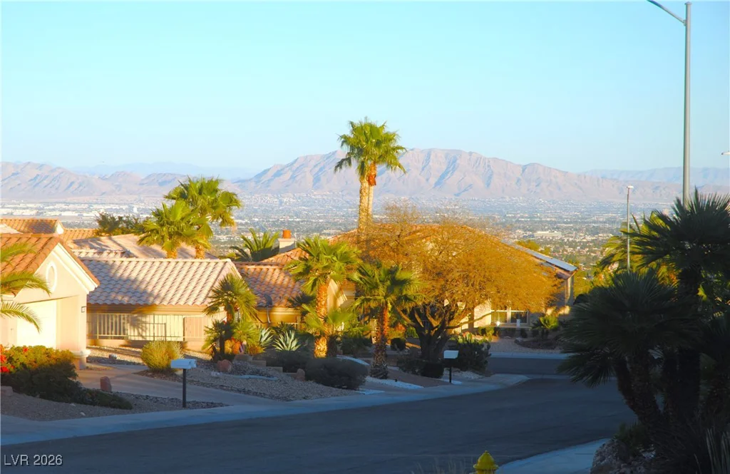 11021 Rackhurst, Las Vegas, NV 89134