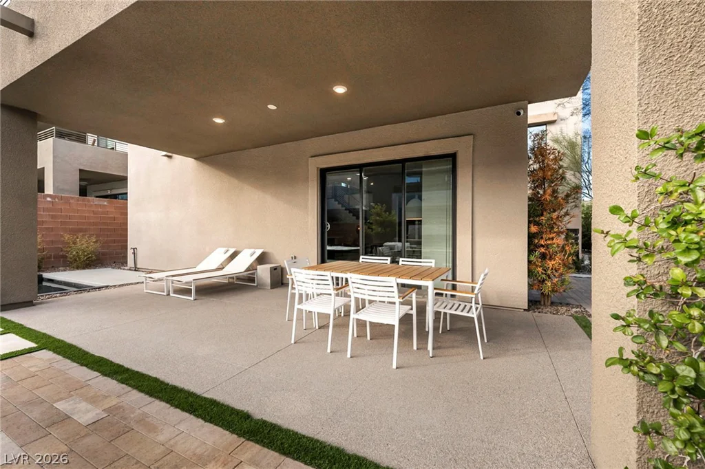 10263 Jade Gardens, Las Vegas, NV 89135