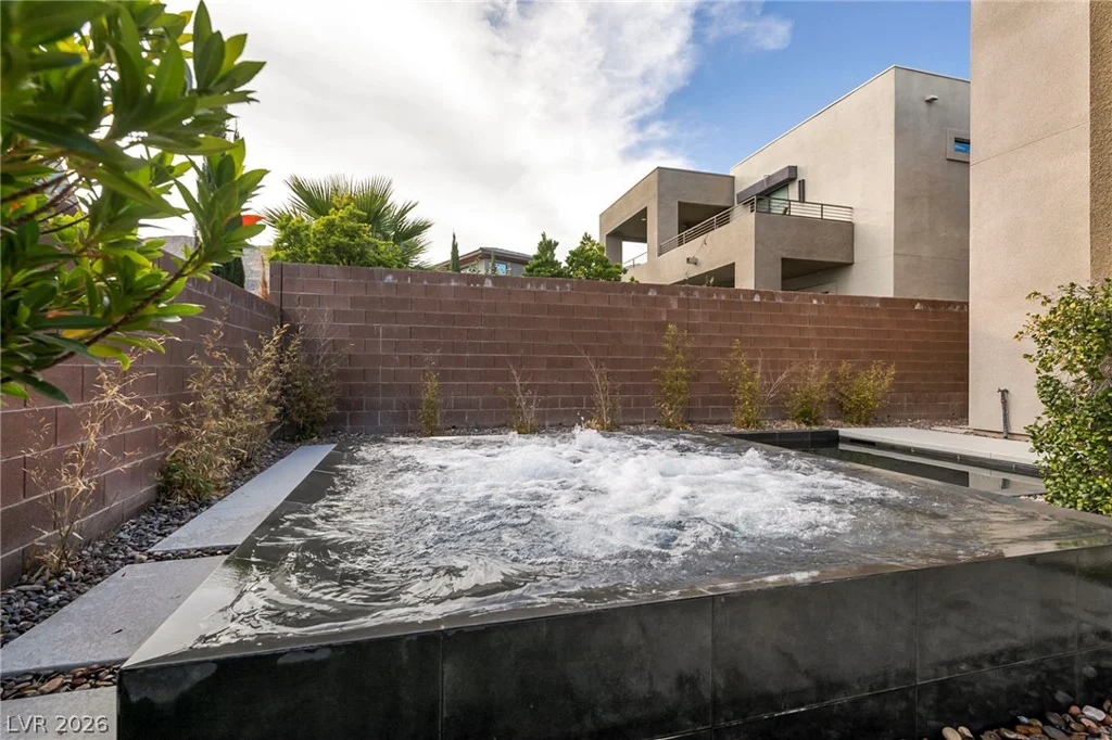 10263 Jade Gardens, Las Vegas, NV 89135