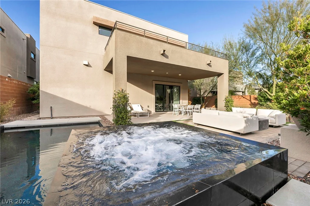 10263 Jade Gardens, Las Vegas, NV 89135
