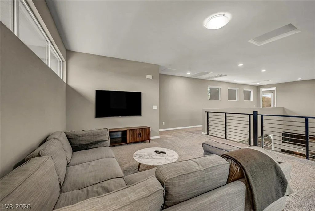 10263 Jade Gardens, Las Vegas, NV 89135