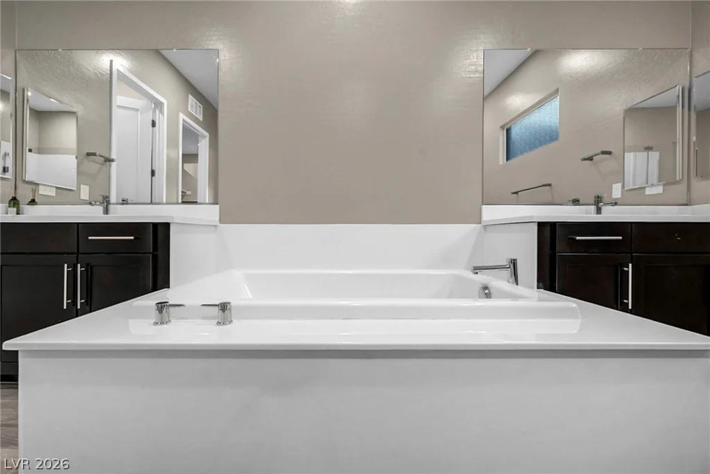 10263 Jade Gardens, Las Vegas, NV 89135