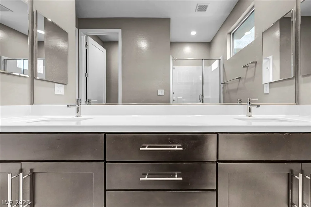 10263 Jade Gardens, Las Vegas, NV 89135
