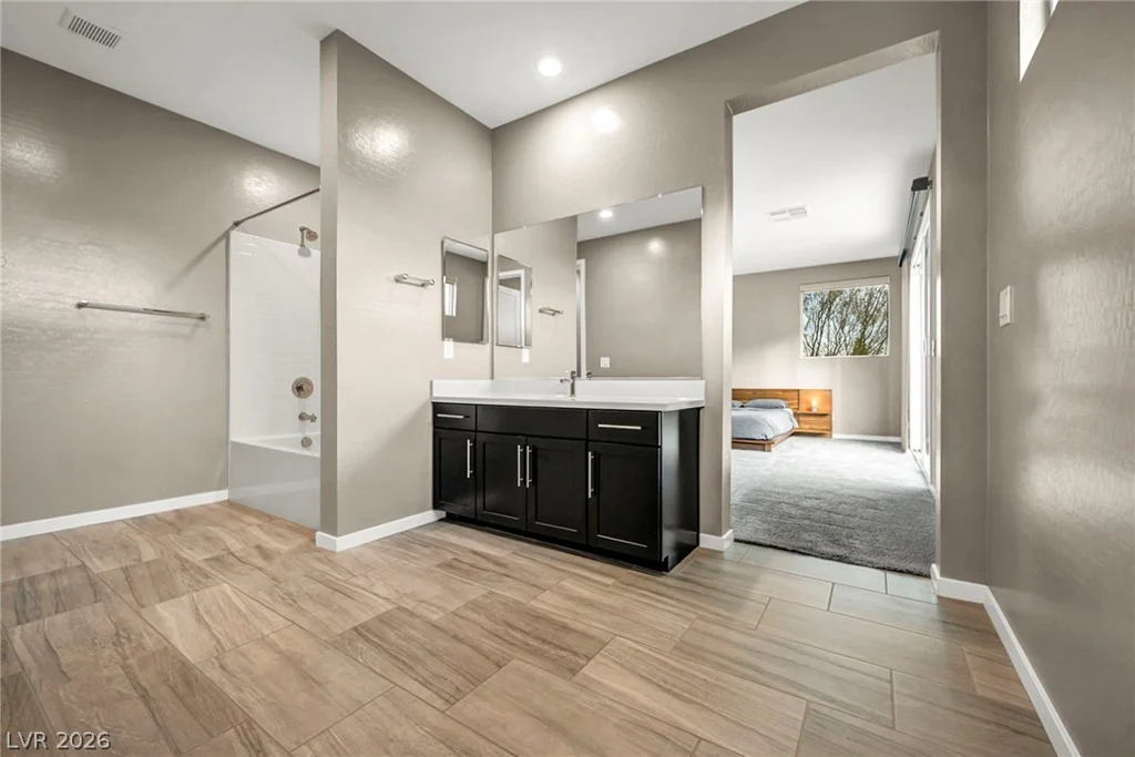10263 Jade Gardens, Las Vegas, NV 89135