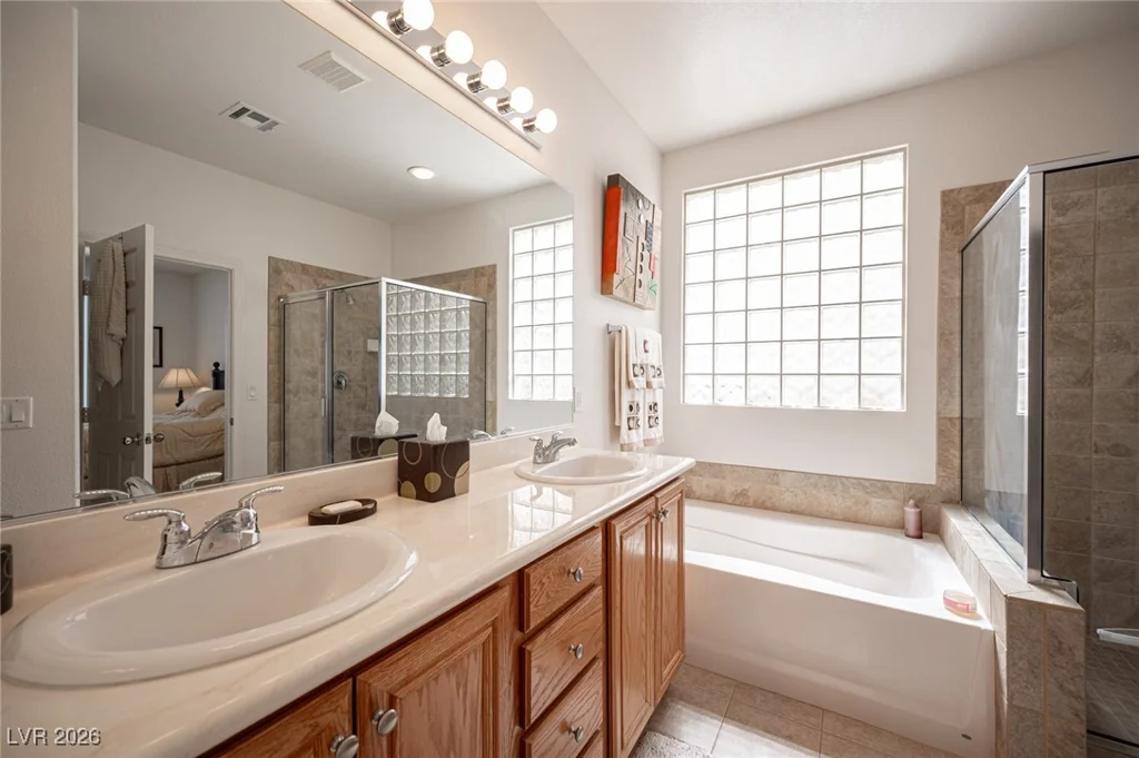 7532 Coyote Cave, Las Vegas, NV 89113