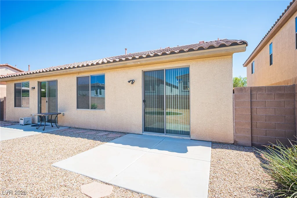 7532 Coyote Cave, Las Vegas, NV 89113