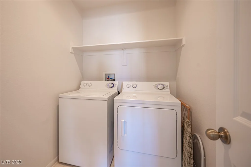7532 Coyote Cave, Las Vegas, NV 89113