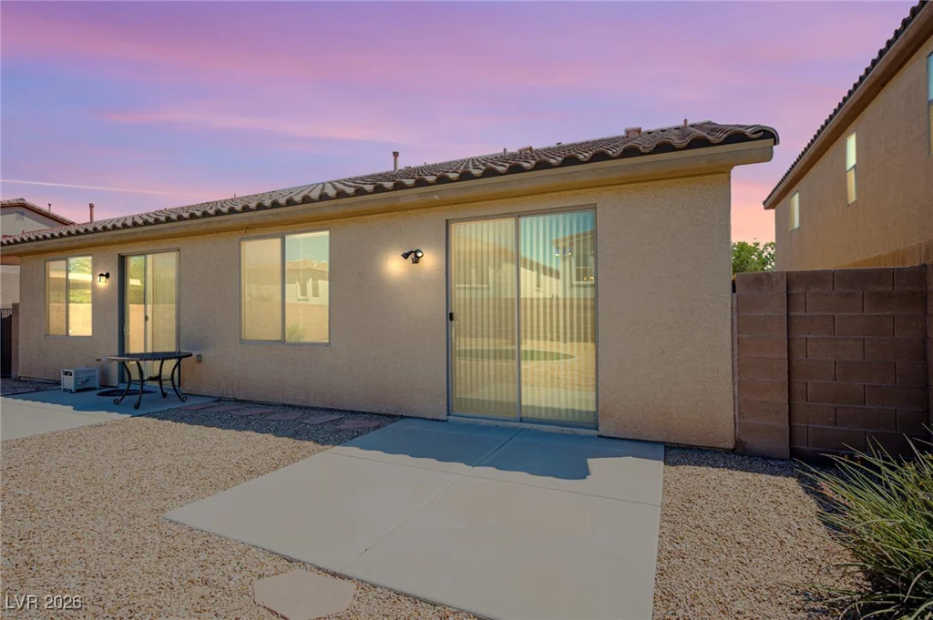 7532 Coyote Cave, Las Vegas, NV 89113
