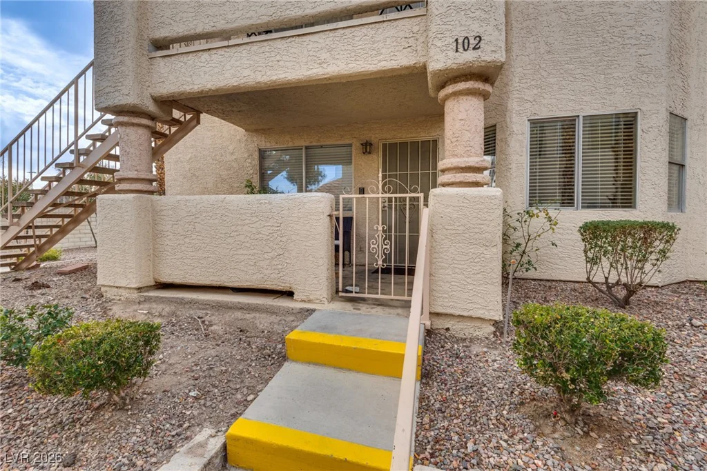 904 Boulder Springs, Las Vegas, NV 89128