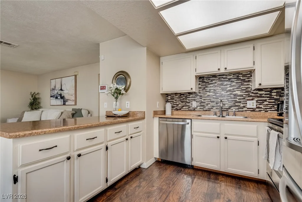 904 Boulder Springs, Las Vegas, NV 89128