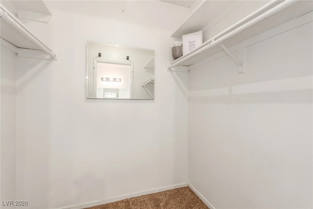 5905 Paseo Montana, Las Vegas, NV 89108