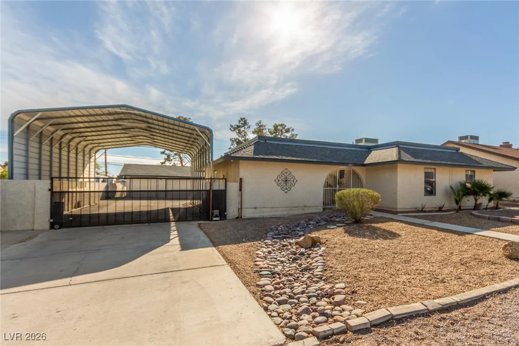 5905 Paseo Montana, Las Vegas, NV 89108