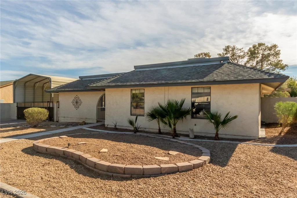 5905 Paseo Montana, Las Vegas, NV 89108