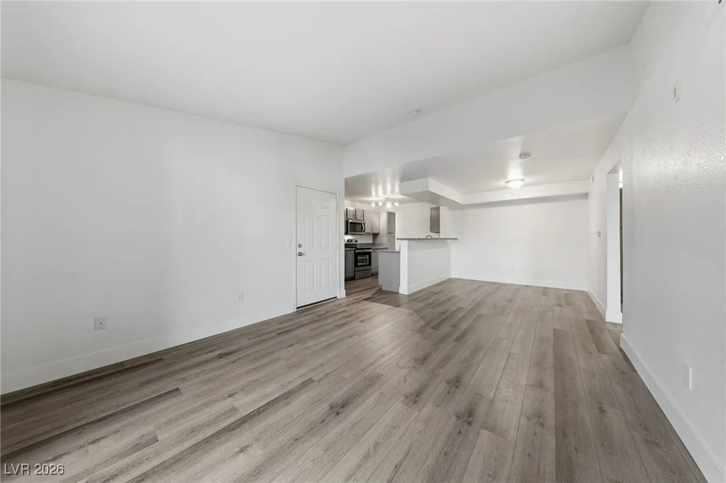 5055 Hacienda, Las Vegas, NV 89118