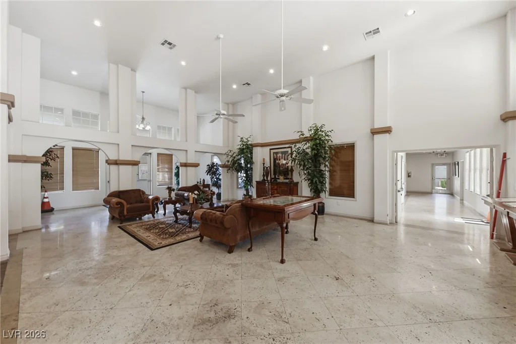 5055 Hacienda, Las Vegas, NV 89118