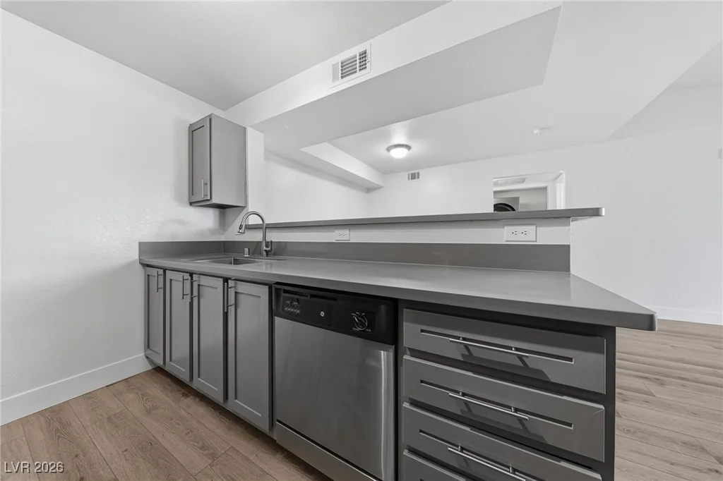 5055 Hacienda, Las Vegas, NV 89118