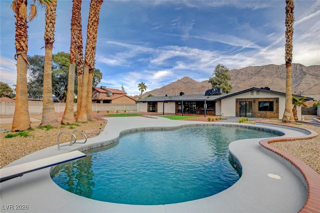 723 Spanish, Las Vegas, NV 89110