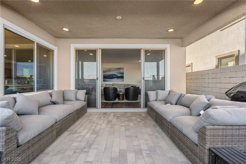 10416 Smokey Mariposa, Las Vegas, NV 89166