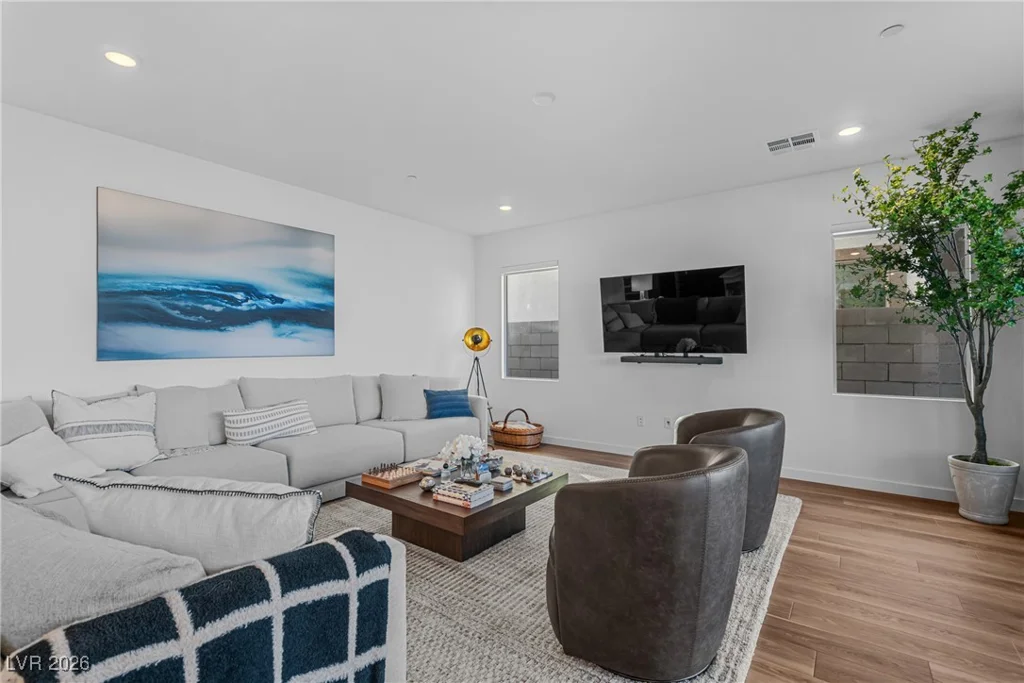 10416 Smokey Mariposa, Las Vegas, NV 89166