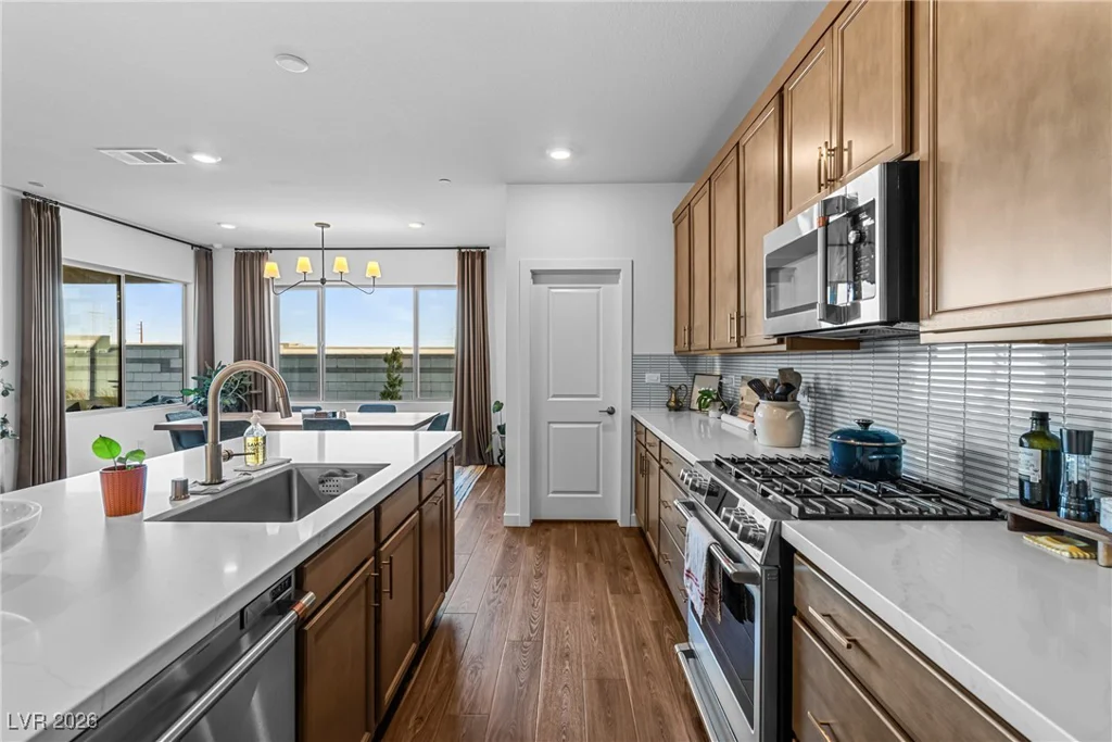 10416 Smokey Mariposa, Las Vegas, NV 89166