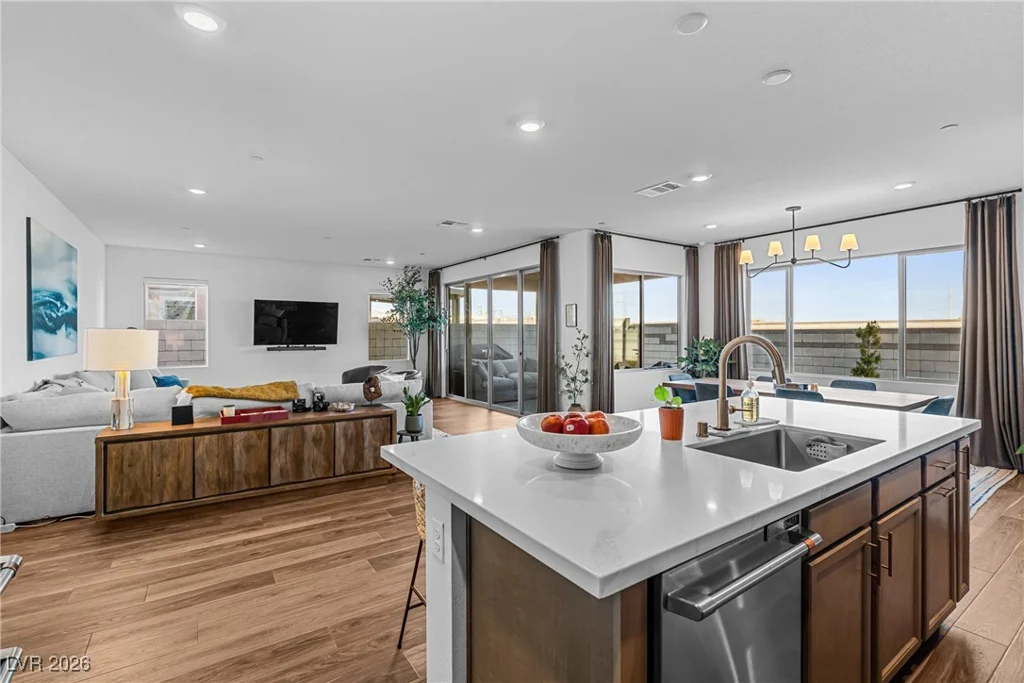 10416 Smokey Mariposa, Las Vegas, NV 89166