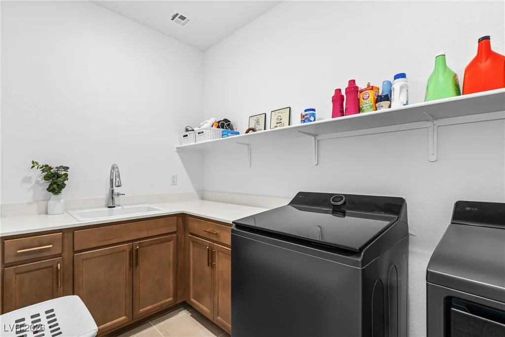 10416 Smokey Mariposa, Las Vegas, NV 89166