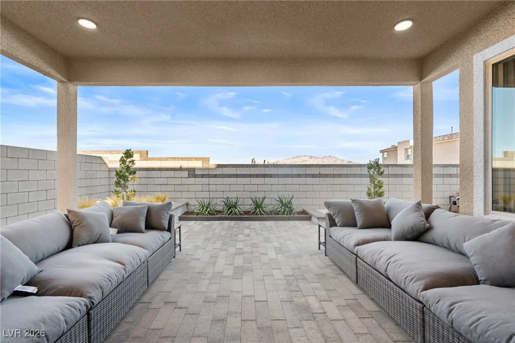 10416 Smokey Mariposa, Las Vegas, NV 89166