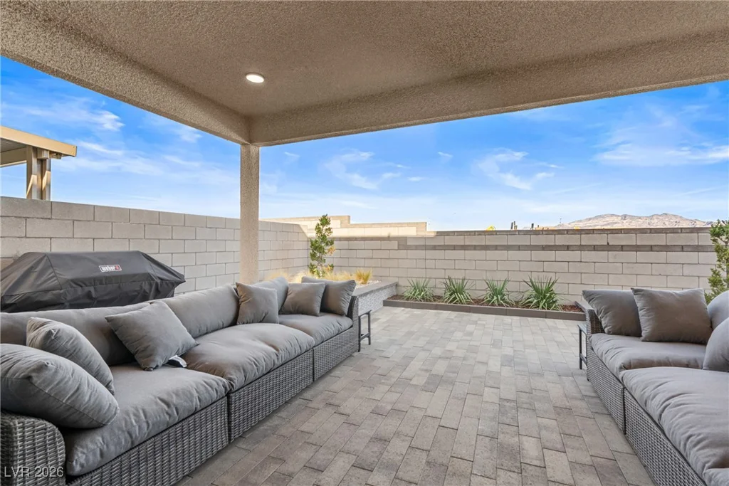 10416 Smokey Mariposa, Las Vegas, NV 89166