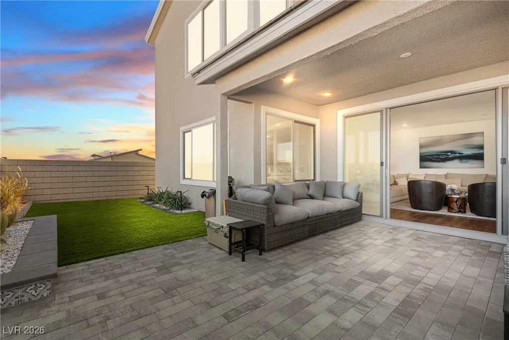 10416 Smokey Mariposa, Las Vegas, NV 89166