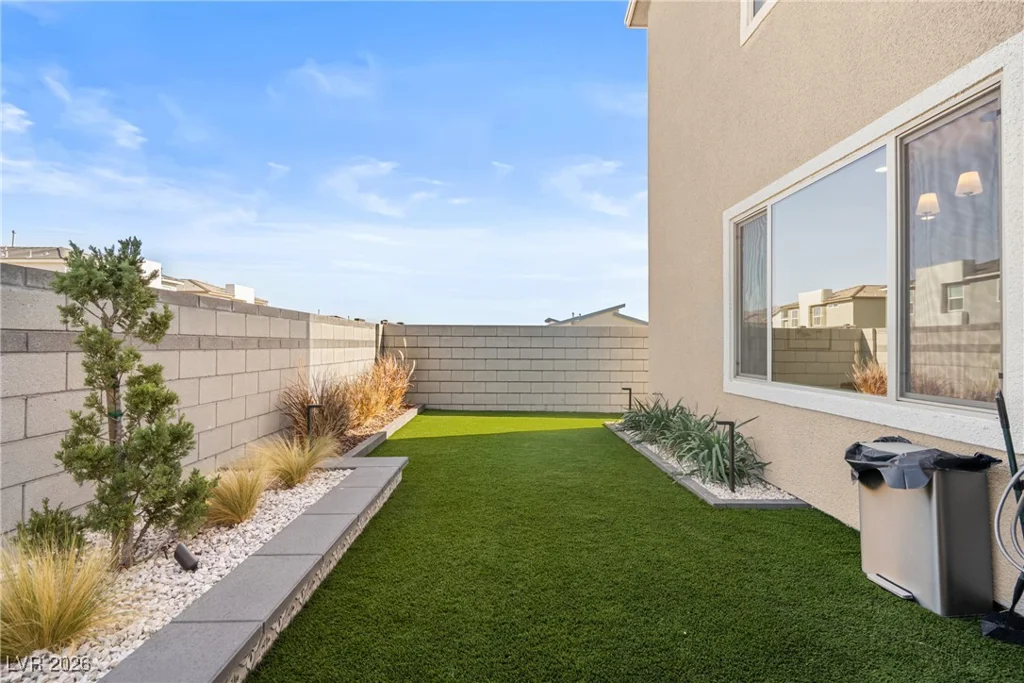 10416 Smokey Mariposa, Las Vegas, NV 89166