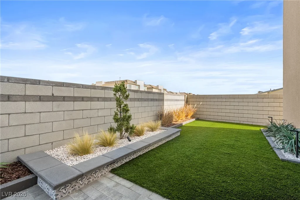 10416 Smokey Mariposa, Las Vegas, NV 89166