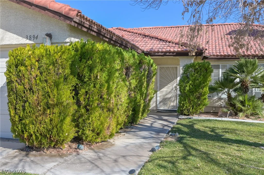 3894 Flickering Star, Las Vegas, NV 89103
