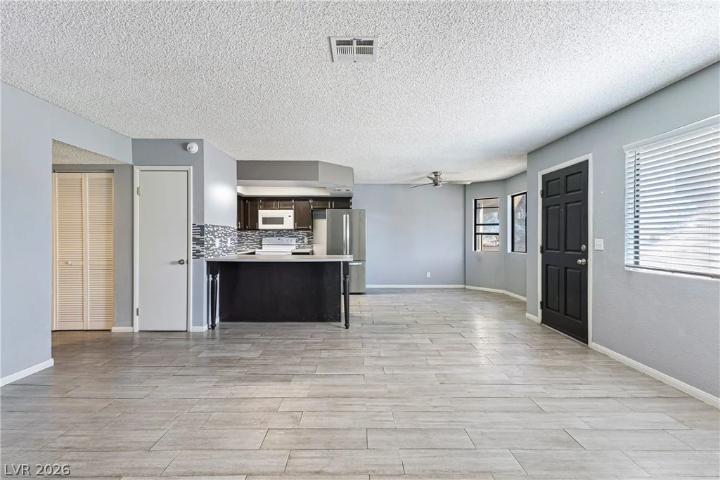 1113 Sulphur Springs, Las Vegas, NV 89128