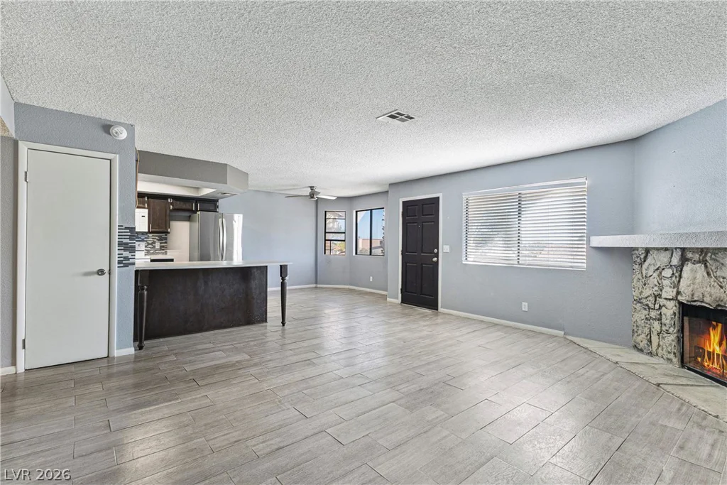 1113 Sulphur Springs, Las Vegas, NV 89128
