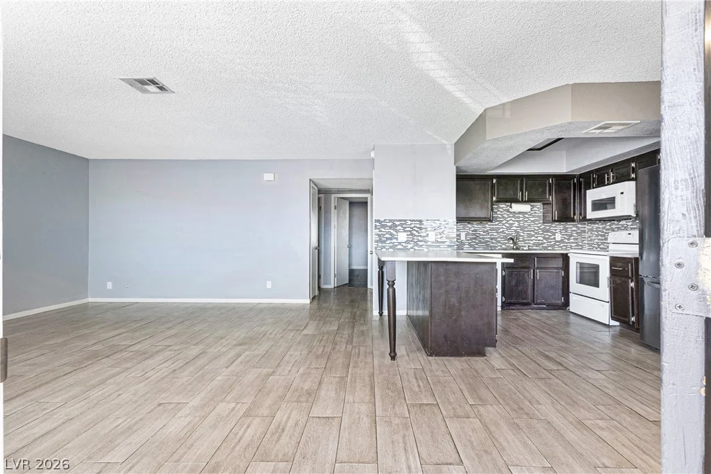 1113 Sulphur Springs, Las Vegas, NV 89128