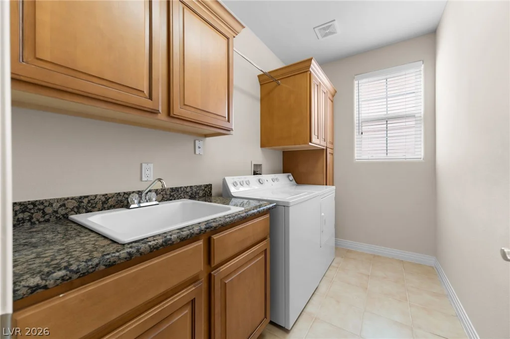 44 Caminito Amore, Henderson, NV 89011