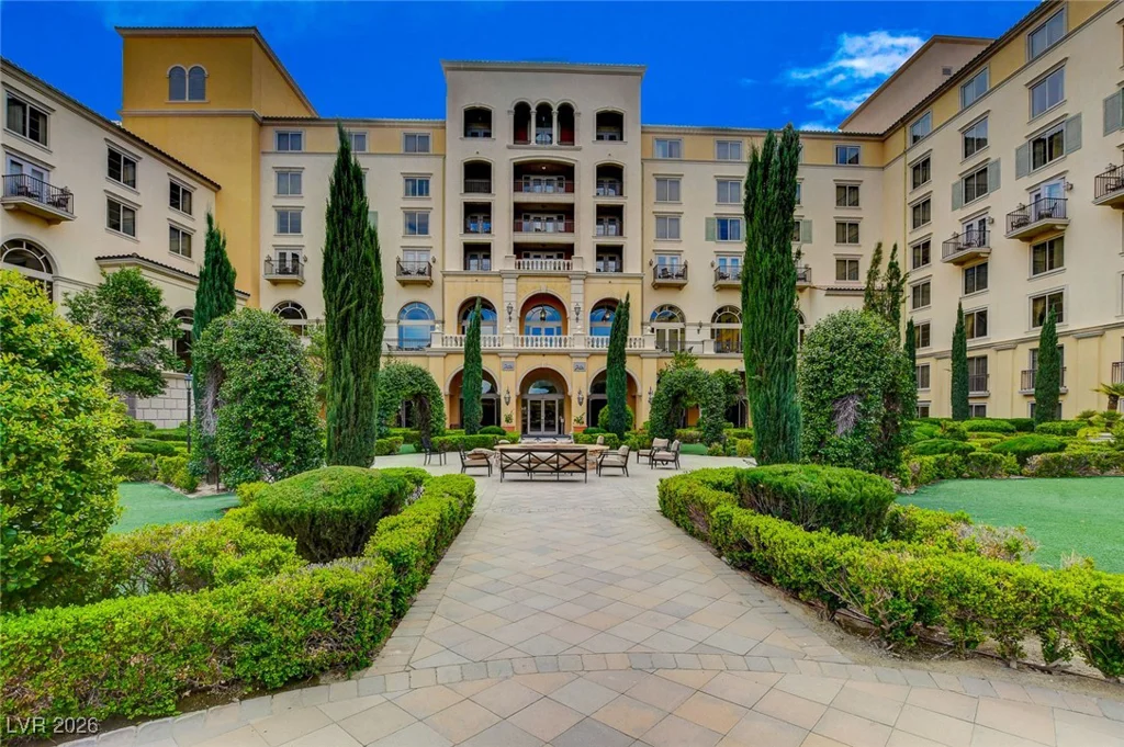 44 Caminito Amore, Henderson, NV 89011