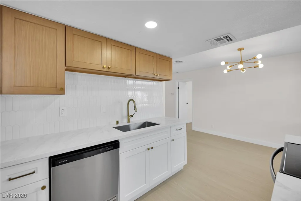 5841 Medallion, Las Vegas, NV 89122