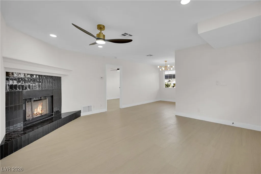 5841 Medallion, Las Vegas, NV 89122