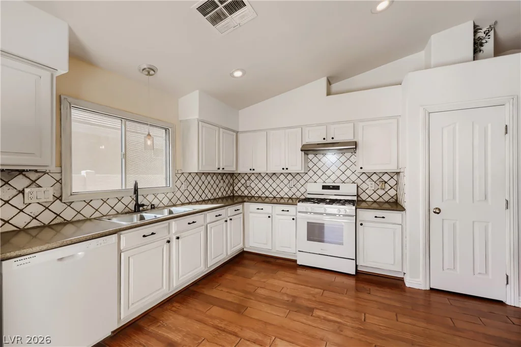 8543 Lakota, Las Vegas, NV 89123