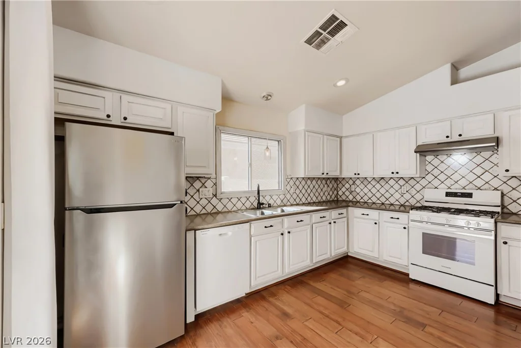 8543 Lakota, Las Vegas, NV 89123