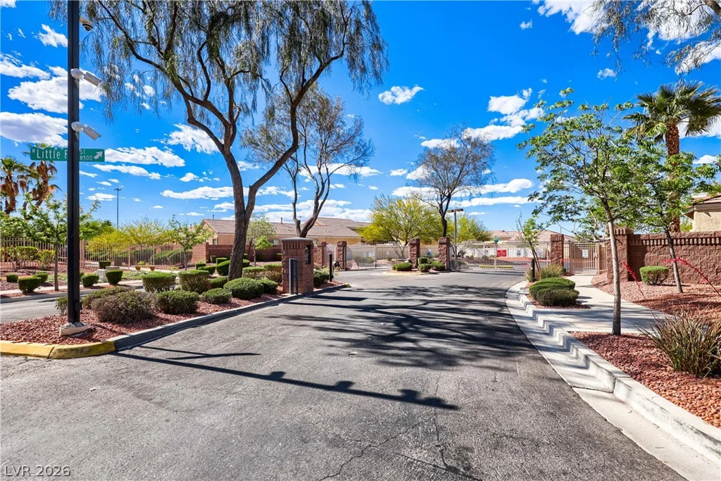 8543 Lakota, Las Vegas, NV 89123