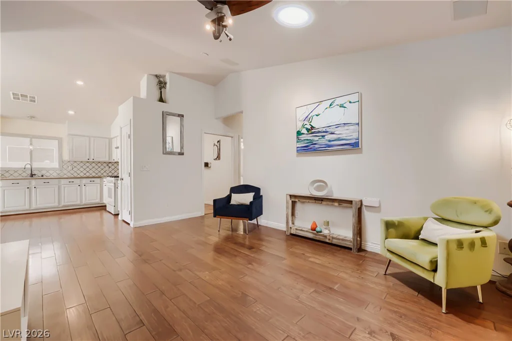 8543 Lakota, Las Vegas, NV 89123