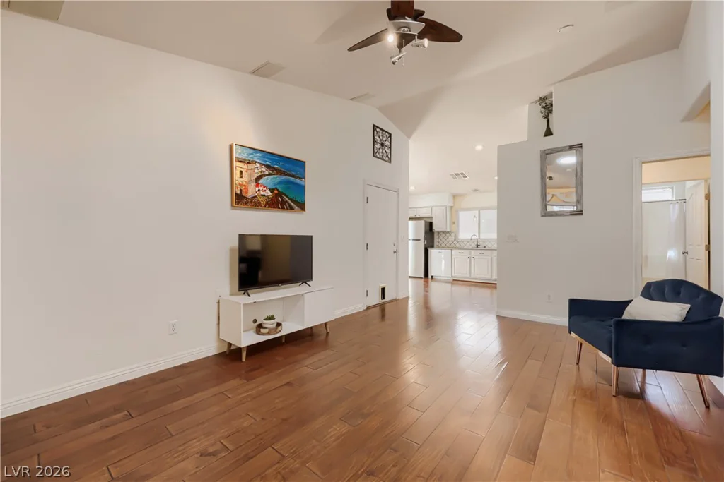 8543 Lakota, Las Vegas, NV 89123