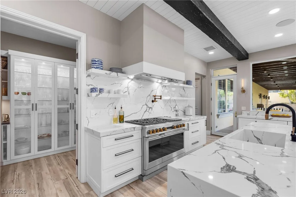 9001 Emerald Hill, Las Vegas, NV 89117