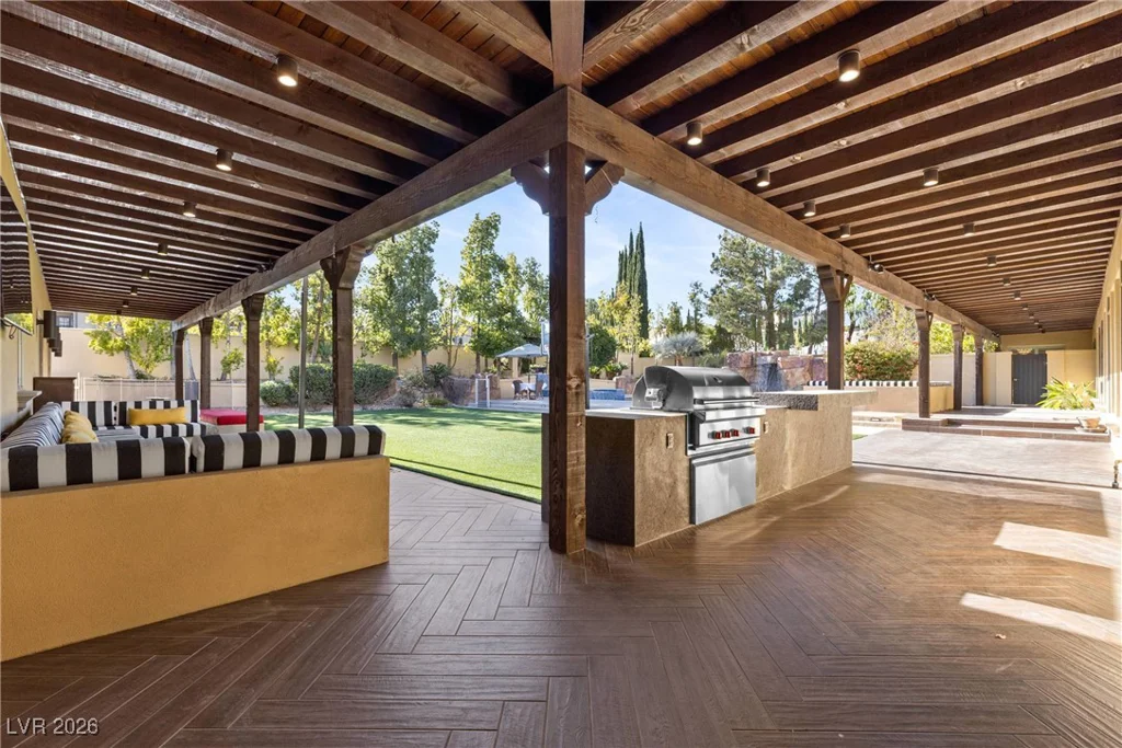 9001 Emerald Hill, Las Vegas, NV 89117