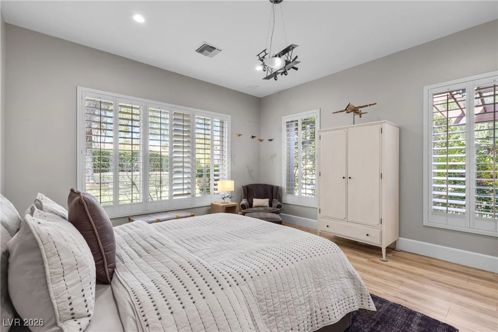 9001 Emerald Hill, Las Vegas, NV 89117