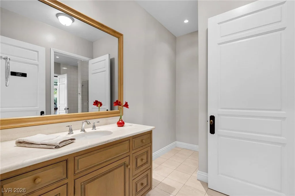 9001 Emerald Hill, Las Vegas, NV 89117