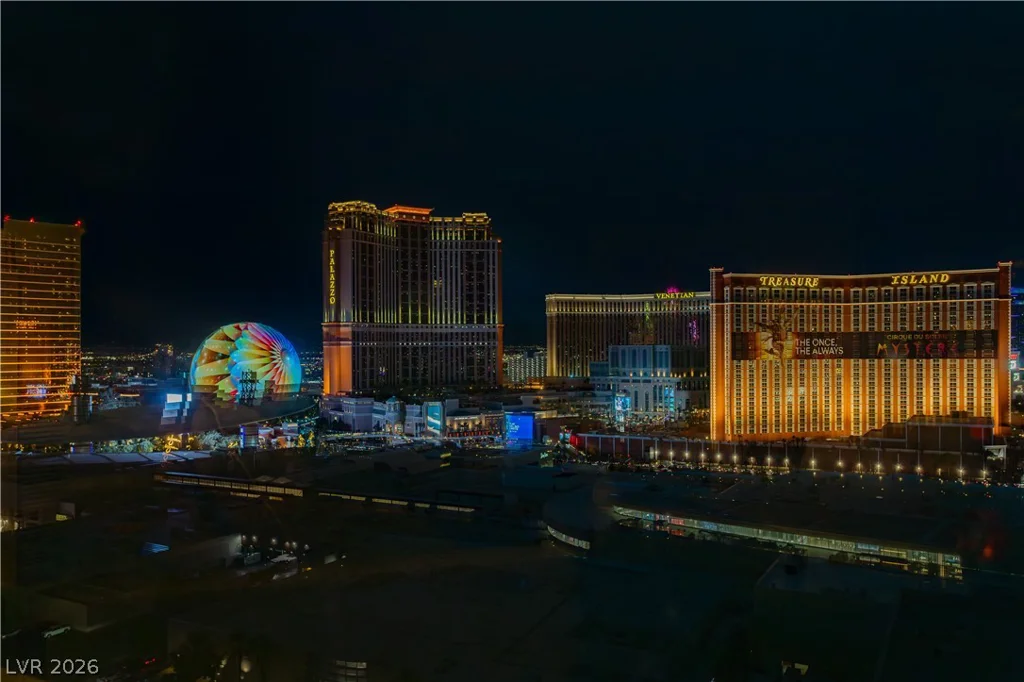 2000 Fashion Show, Las Vegas, NV 89109